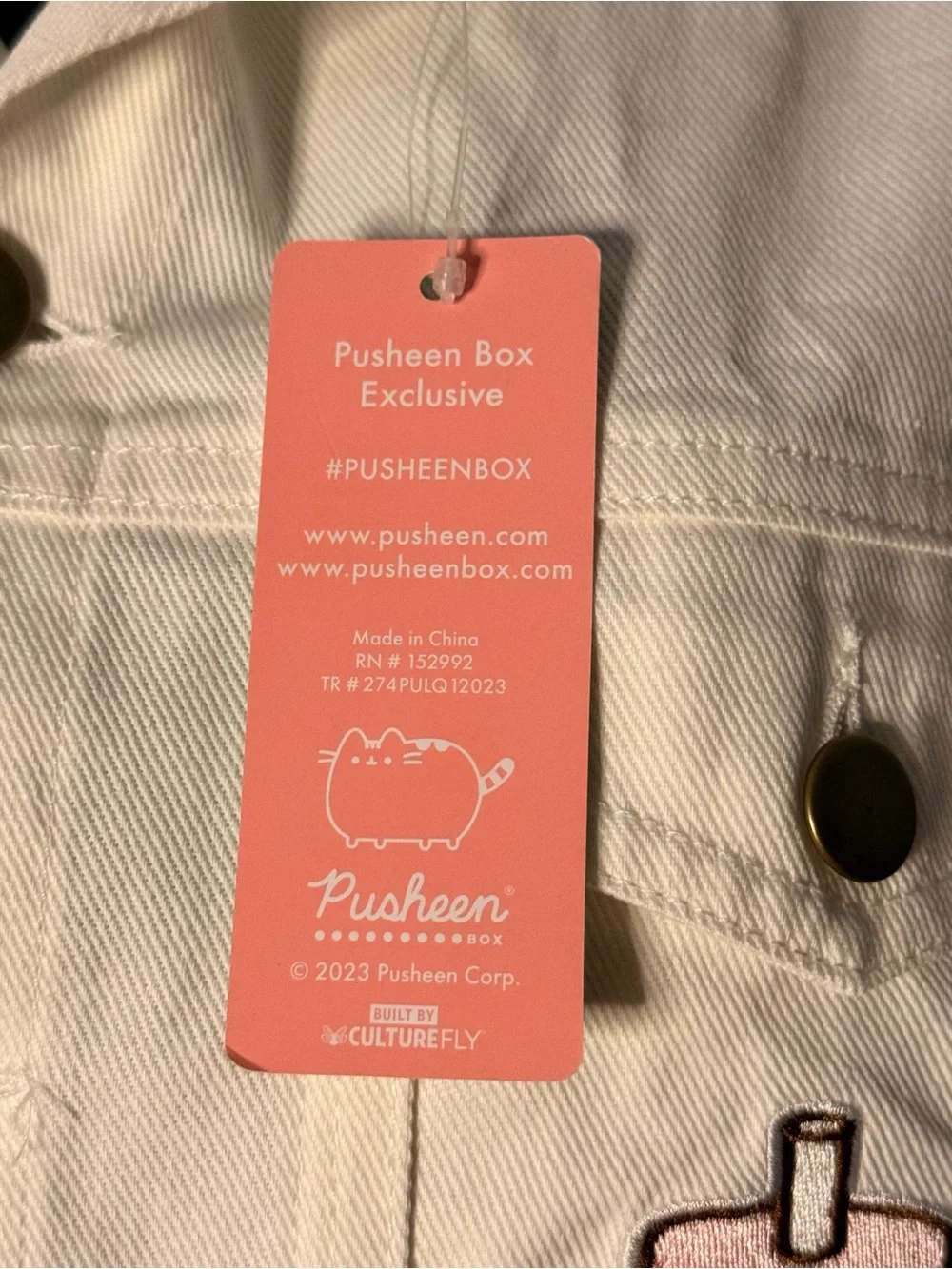 Pusheen white denim